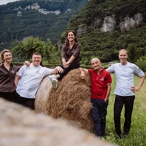 https://locanda-solagna.hotelinveneto.com